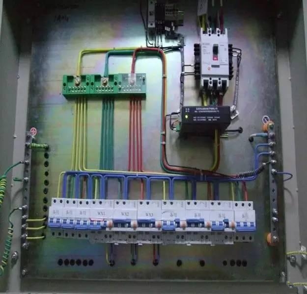 配电柜安装规范：筑牢电力安全防线