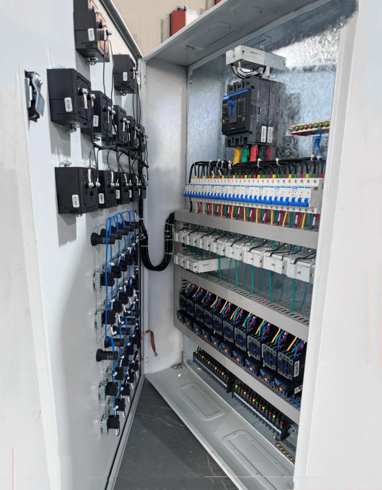 配电柜怎么选？从用电需求到实际性能，手把手教你避开坑