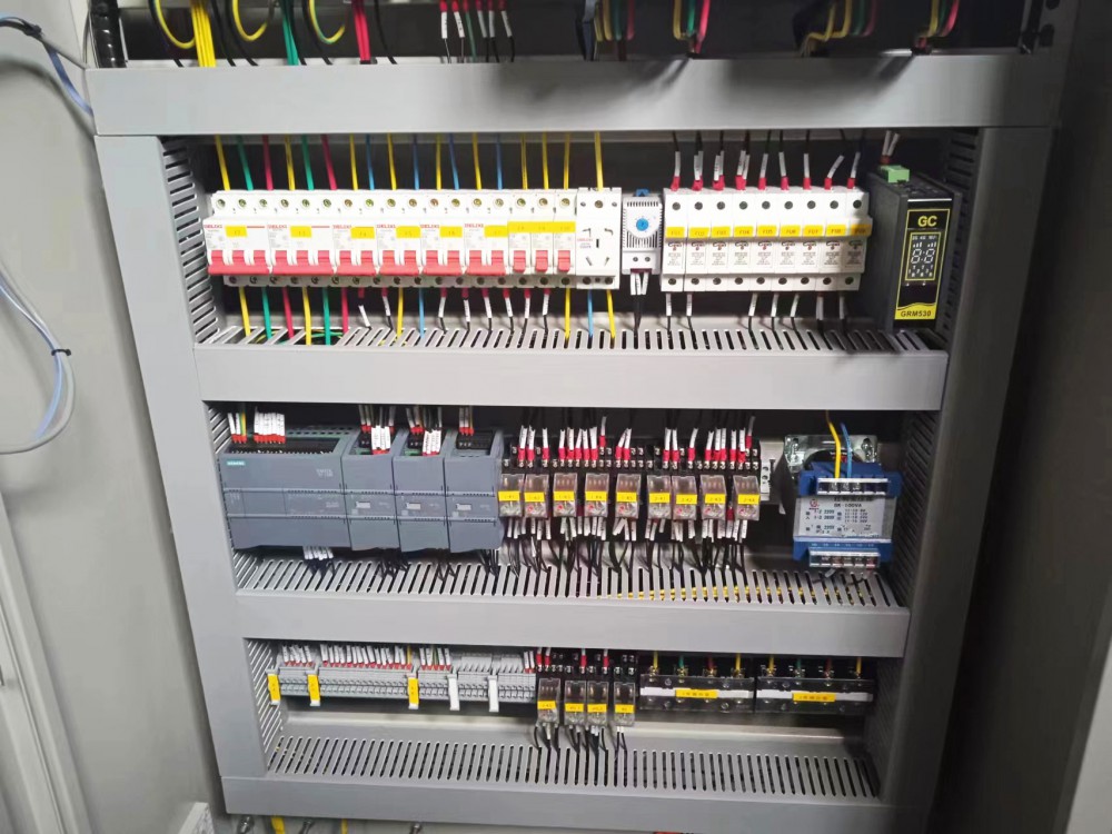 配电柜标签：电力系统安全的贴心小卫士